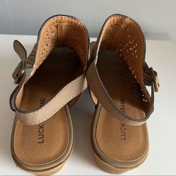 Lucky Brand UG-Bardolph Taupe Sandal - Picture 7 of 14